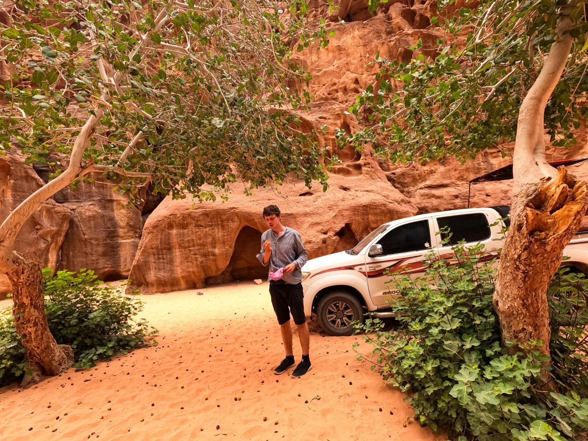 Stargazing Camp & Tours Hotel Wadi Rum Buitenkant foto
