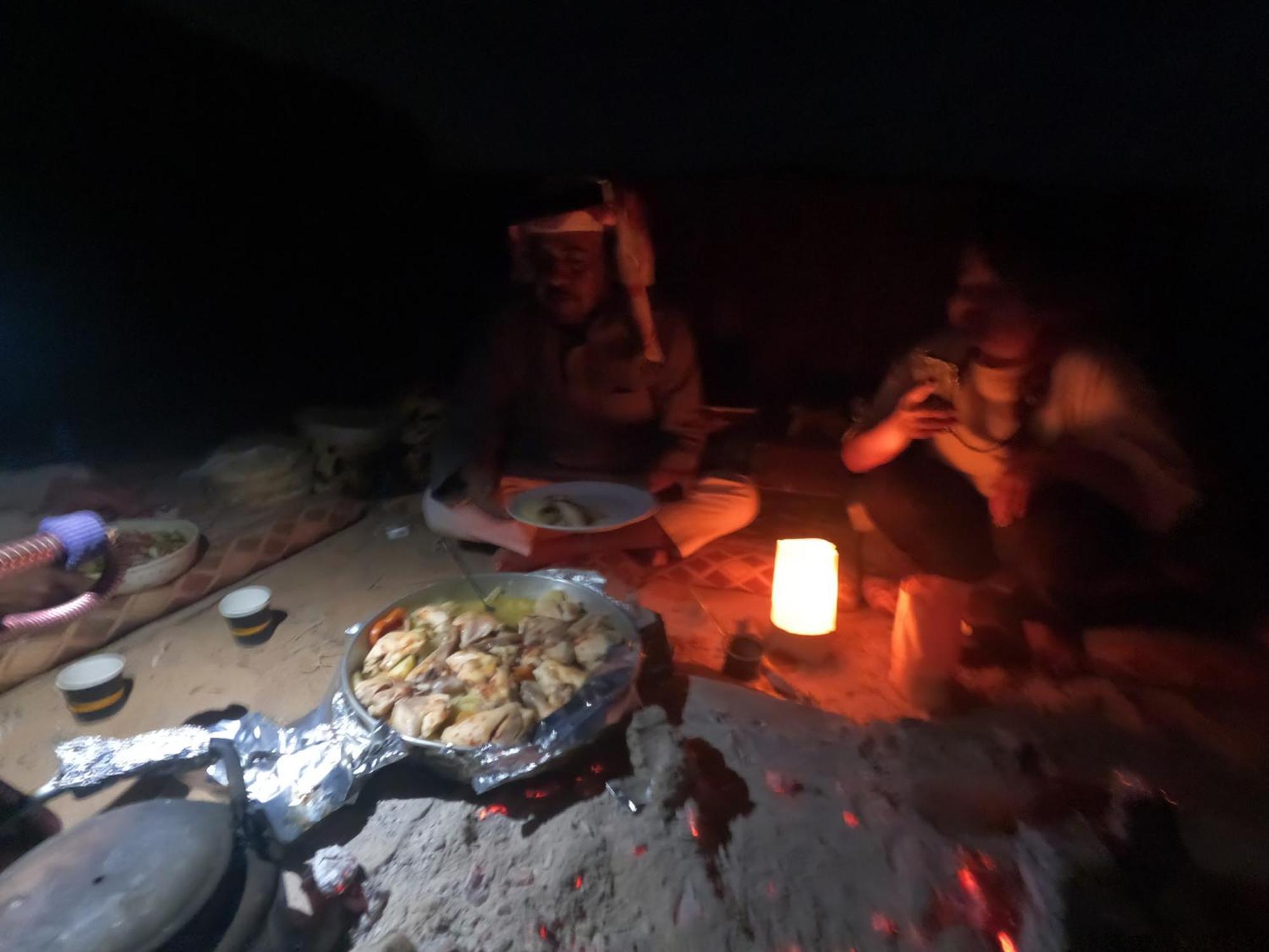 Stargazing Camp & Tours Hotel Wadi Rum Buitenkant foto