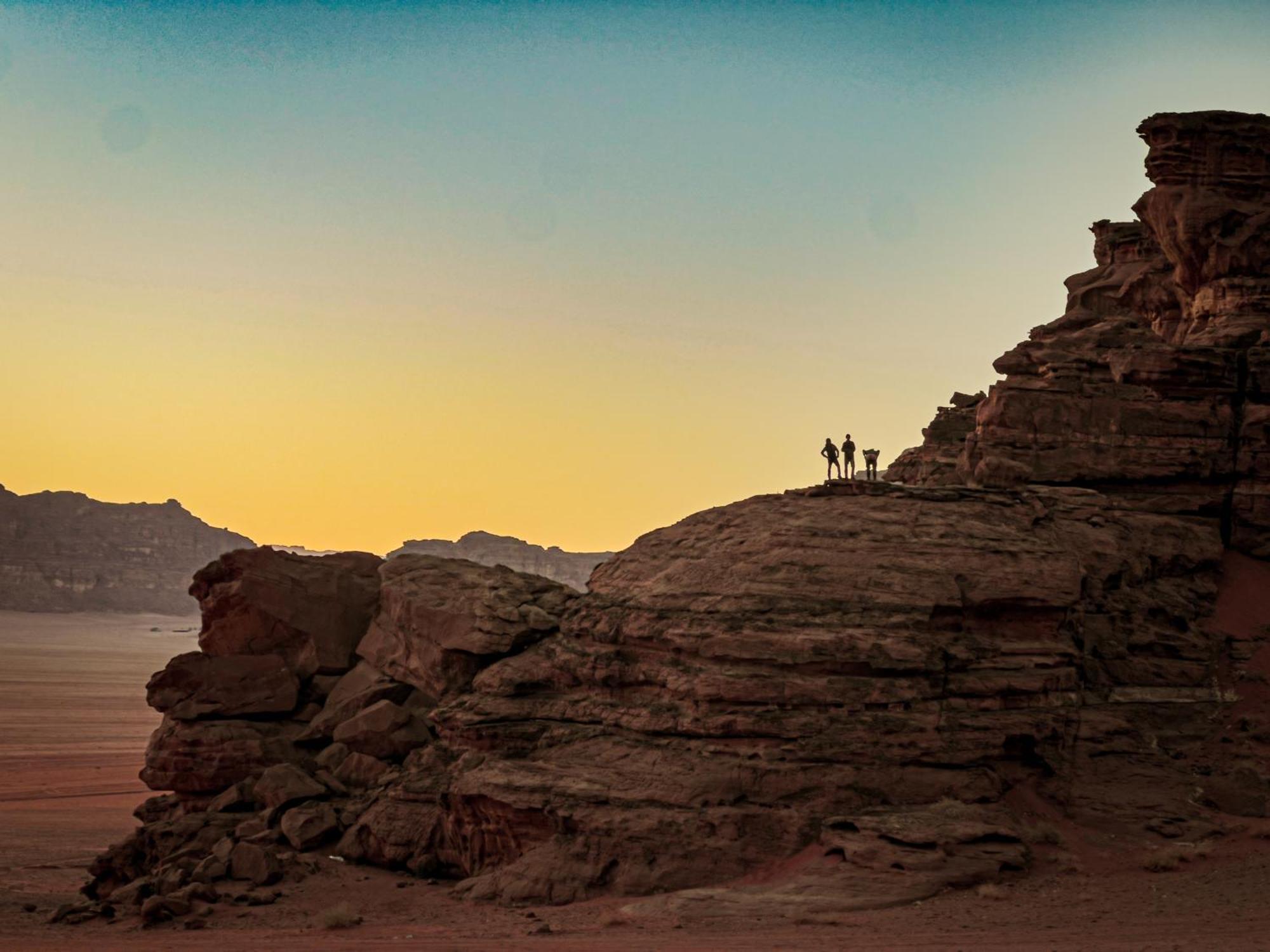 Stargazing Camp & Tours Hotel Wadi Rum Buitenkant foto